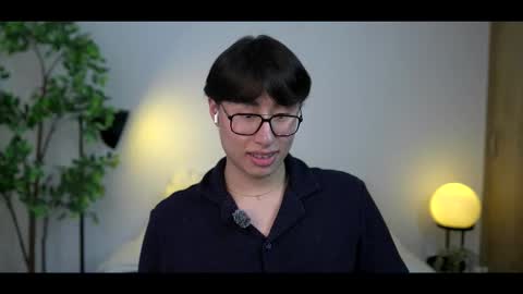 Snapshot of louis_zh chatting on February 21, 7:04 pm Louis online show from February 21, 7:04 pm