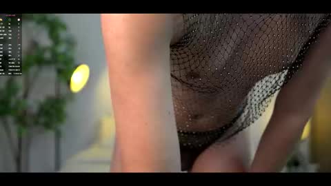 Snapshot of louis_zh chatting on March 4, 10:16 pm Louis online show from March 4, 10:16 pm