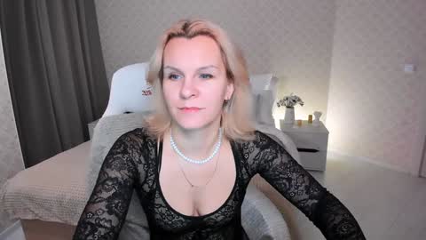 Louisa online show from December 18, 8:09 am