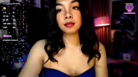 Snapshot of louisassy chatting on November 25, 2:22 am Louisa online show from November 25, 2:22 am