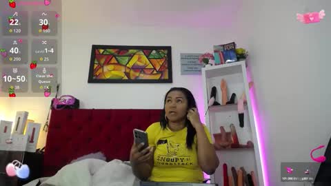 Snapshot of louise_nails chatting on September 26, 11:47 am LouIse online show from September 26, 11:47 am