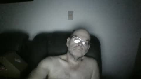 louism13 online show from December 2, 4:31 am