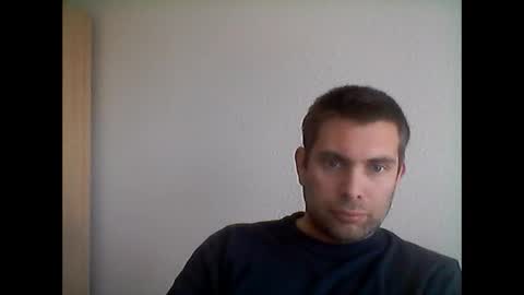 Snapshot of loulo67 chatting on April 29, 3:27 pm loulo67 online show from April 29, 3:27 pm