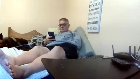 Snapshot of loumtl3 chatting on May 31, 1:51 pm loumtl3 online show from May 31, 1:51 pm