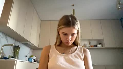 Eliza online show from March 15, 5:57 am