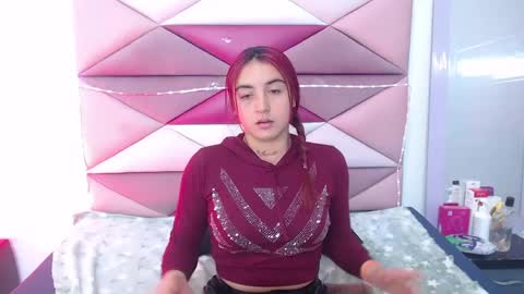 Snapshot of louren_jhonsonx21 chatting on September 27, 5:51 pm louren_jhonsonx21 online show from September 27, 5:51 pm