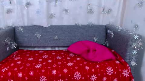 love bella  online show from December 18, 12:17 am