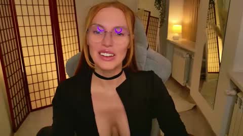 Snapshot of love_call chatting on November 26, 5:30 am love_call online show from November 26, 5:30 am