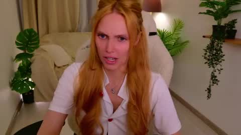 Snapshot of love_call chatting on July 7, 6:47 am love_call online show from July 7, 6:47 am