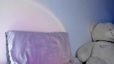 Snapshot of love_coin chatting on January 9, 9:47 pm Love is name - I want to be your hobby General of hearts troops online show from January 9, 9:47 pm