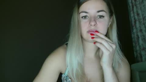 Megane online show from November 19, 8:03 am