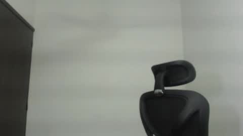 Snapshot of love_gatubela chatting on March 10, 9:29 pm Nina online show from March 10, 9:29 pm