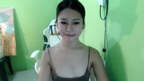 Snapshot of love_jessi chatting on October 13, 4:45 am love_jessi online show from October 13, 4:45 am