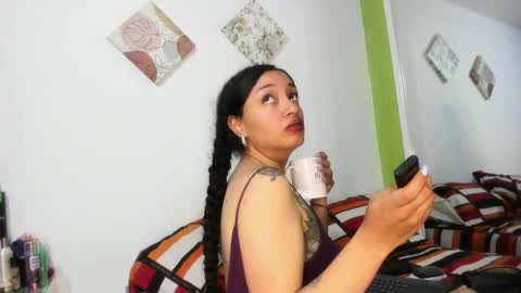 Snapshot of love_mia777 chatting on October 6, 6:55 am Mia online show from October 6, 6:55 am