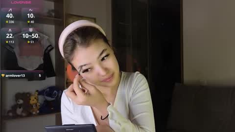 Snapshot of love_peace_here chatting on October 8, 12:52 am hi its me online show from October 8, 12:52 am