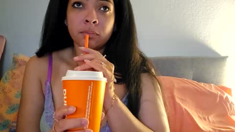Raquel Love online show from May 10, 2:55 pm