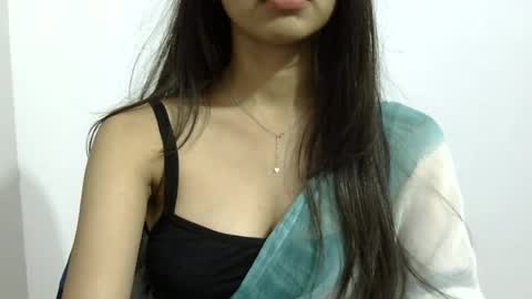 Snapshot of love_riva chatting on June 18, 10:52 am Riva online show from June 18, 10:52 am