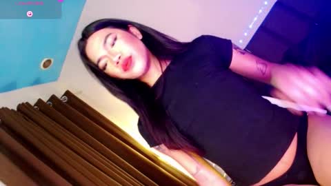 Snapshot of love_seren chatting on September 11, 10:48 am Seren online show from September 11, 10:48 am