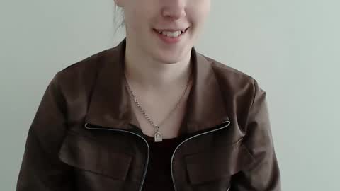 Snapshot of love_vivian chatting on November 6, 12:17 pm Vivian online show from November 6, 12:17 pm