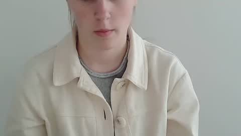 Snapshot of love_vivian chatting on November 7, 10:15 am Vivian online show from November 7, 10:15 am