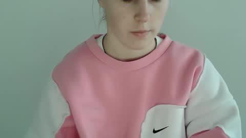 Snapshot of love_vivian chatting on November 23, 11:10 am Vivian online show from November 23, 11:10 am