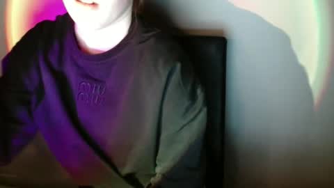 Vivian online show from February 6, 1:14 pm