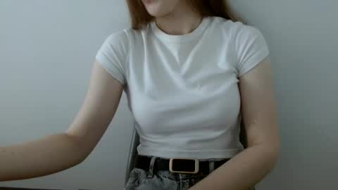 Vivian online show from June 17, 11:12 am