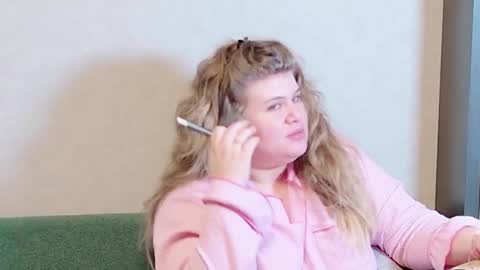 Ally online show from February 19, 1:17 pm