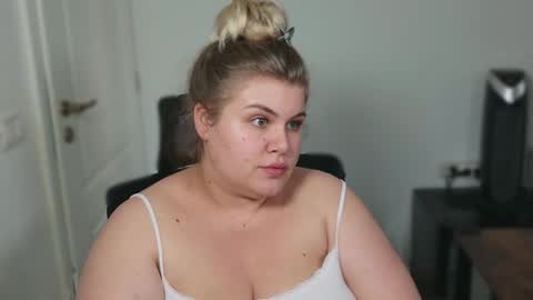 Ally online show from September 26, 2:10 pm