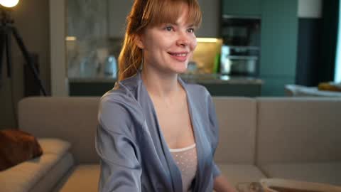 love you to123 online show from September 26, 5:33 am