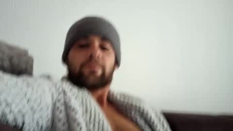 Snapshot of lovecouple0910 chatting on January 5, 12:42 pm lovecouple0910 online show from January 5, 12:42 pm