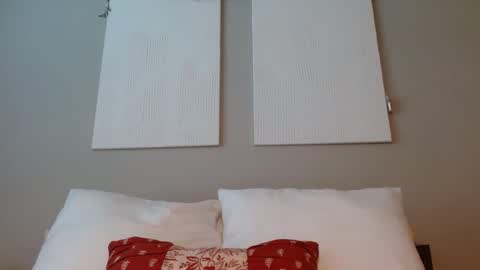 Snapshot of lovefromrose1 chatting on October 25, 3:29 pm Olivia Rose online show from October 25, 3:29 pm