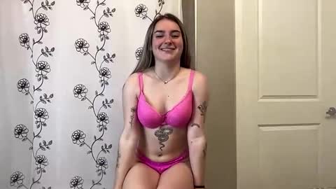 Olivia Rose online show from February 15, 3:03 am