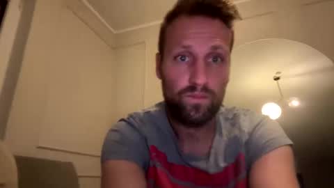 lovefuesse online show from November 12, 4:18 pm