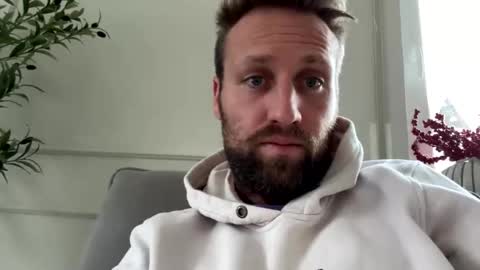 lovefuesse online show from November 25, 8:36 am