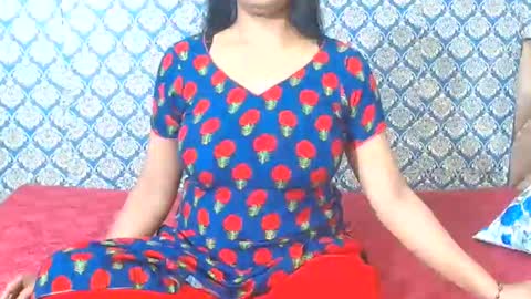 Divya online show from April 10, 3:28 pm