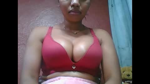 Snapshot of loveinlife750427 chatting on October 20, 3:51 am loveinlife750427 online show from October 20, 3:51 am