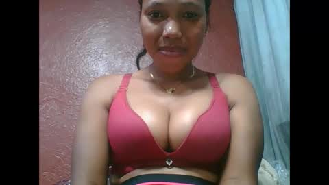 loveinlife750427 online show from November 14, 8:18 pm