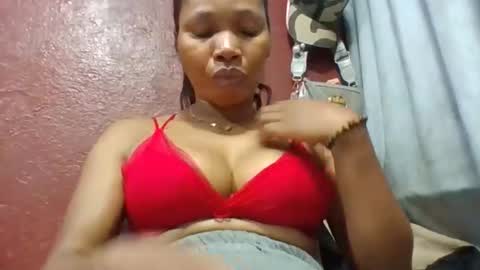 loveinlife750427 online show from May 4, 7:26 am