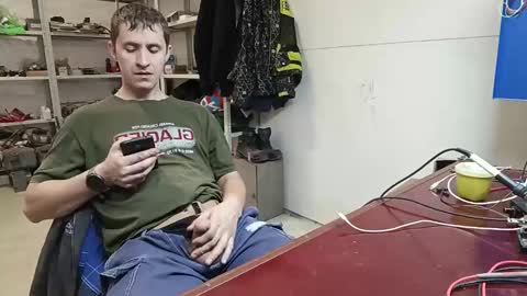 Snapshot of lovejimmi chatting on December 2, 6:19 am lovejimmi online show from December 2, 6:19 am