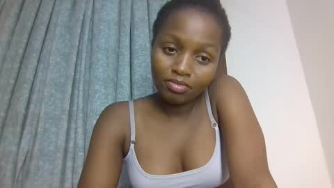 lovelbrownie online show from October 31, 10:22 pm