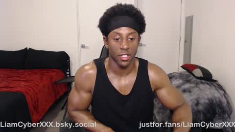 Snapshot of loveleexd21 chatting on March 2, 3:02 am loveleexd21 online show from March 2, 3:02 am