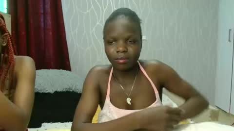 Snapshot of lovelent_shaz chatting on February 2, 7:29 am Shaz online show from February 2, 7:29 am