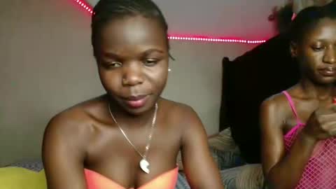 Snapshot of lovelent_shaz chatting on February 22, 3:21 pm Shaz online show from February 22, 3:21 pm