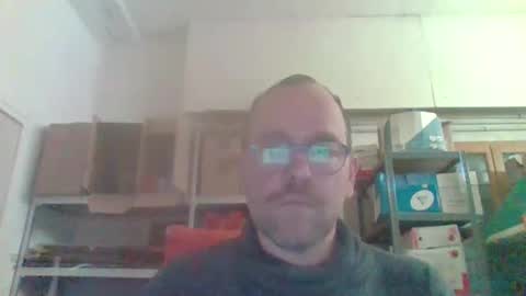 Snapshot of lovelick007 chatting on December 27, 3:37 pm lovelick007 online show from December 27, 3:37 pm