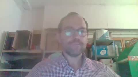 Snapshot of lovelick007 chatting on February 5, 9:15 am lovelick007 online show from February 5, 9:15 am