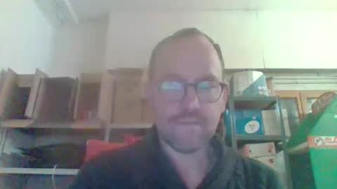 Snapshot of lovelick007 chatting on February 12, 9:42 am lovelick007 online show from February 12, 9:42 am