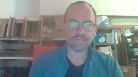 Snapshot of lovelick007 chatting on April 4, 9:18 am lovelick007 online show from April 4, 9:18 am