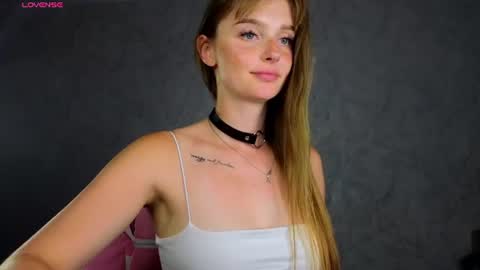 Molly online show from July 10, 5:48 pm