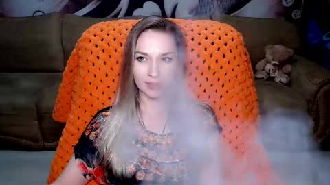 Snapshot of lovellymalina chatting on December 24, 4:30 pm private open online show from December 24, 4:30 pm